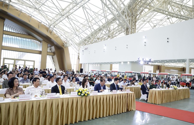 Trung tâm Triển lãm Việt Nam là biểu tượng cho tinh thần đổi mới, phát triển và khát vọng vươn lên trong kỷ nguyên mới - Ảnh 1. Trung tâm Triển lãm Việt Nam là biểu tượng cho tinh thần đổi mới, phát triển và khát vọng vươn lên trong kỷ nguyên mới - Ảnh 1.