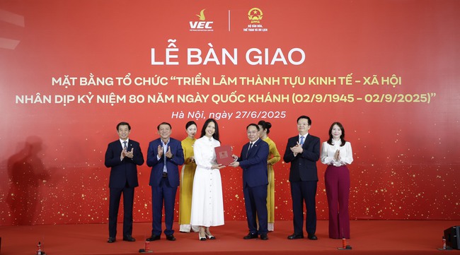 Trung tâm Triển lãm Việt Nam là biểu tượng cho tinh thần đổi mới, phát triển và khát vọng vươn lên trong kỷ nguyên mới - Ảnh 7. Trung tâm Triển lãm Việt Nam là biểu tượng cho tinh thần đổi mới, phát triển và khát vọng vươn lên trong kỷ nguyên mới - Ảnh 7.