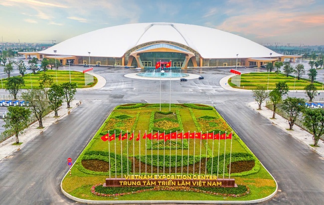 Trung tâm Triển lãm Việt Nam là biểu tượng cho tinh thần đổi mới, phát triển và khát vọng vươn lên trong kỷ nguyên mới - Ảnh 9. Trung tâm Triển lãm Việt Nam là biểu tượng cho tinh thần đổi mới, phát triển và khát vọng vươn lên trong kỷ nguyên mới - Ảnh 9.