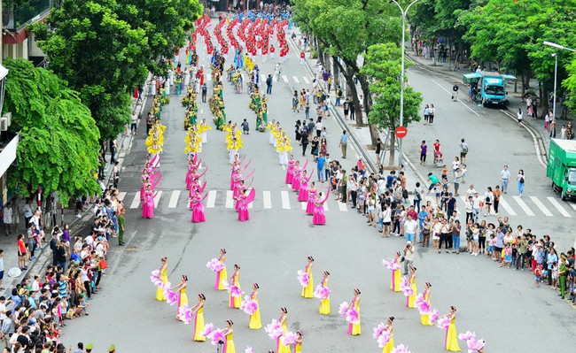 Hà Nội: Triển khai nhiều nội dung, giải pháp nâng cao chất lượng danh hiệu văn hóa - Ảnh 1. Hà Nội: Triển khai nhiều nội dung, giải pháp nâng cao chất lượng danh hiệu văn hóa - Ảnh 1.