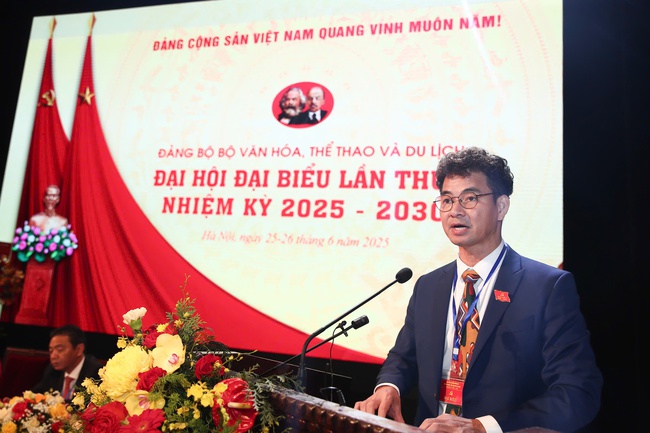 Thúc đẩy phát triển văn học, nghệ thuật trong bối cảnh toàn cầu hóa, chuyển đổi số và sự phát triển mạnh mẽ của kinh tế tri thức - Ảnh 1. Thúc đẩy phát triển văn học, nghệ thuật trong bối cảnh toàn cầu hóa, chuyển đổi số và sự phát triển mạnh mẽ của kinh tế tri thức - Ảnh 1.