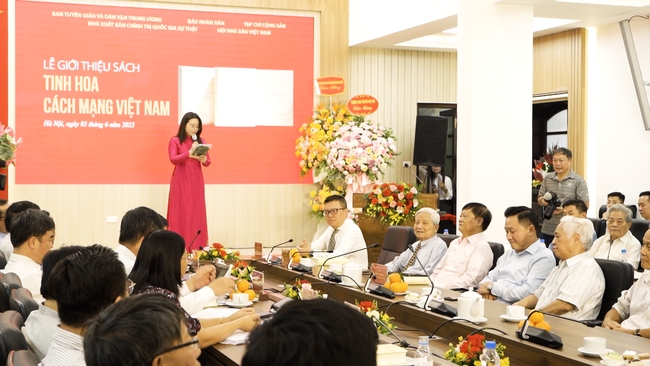 &quot;Tinh hoa Cách mạng Việt Nam&quot;: Tri ân người thắp lửa tư tưởng cách mạng qua ngòi bút - Ảnh 2.