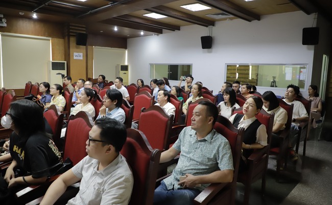 Bộ VHTTDL phối hợp triển khai hợp tác đào tạo với YouTube - Ảnh 1.