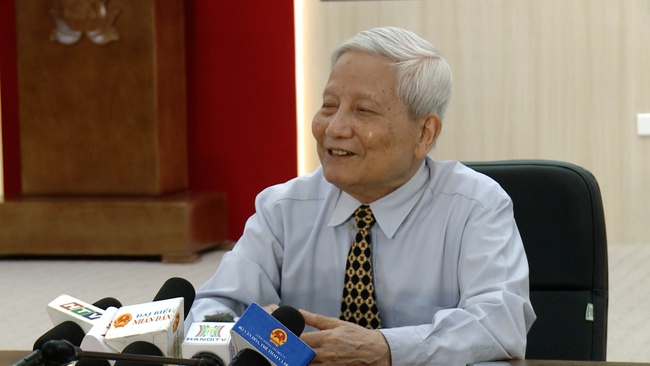 &quot;Tinh hoa Cách mạng Việt Nam&quot;: Tri ân người thắp lửa tư tưởng cách mạng qua ngòi bút - Ảnh 3.