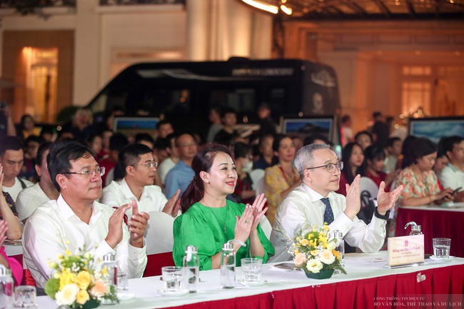 “Việt Nam xanh mãi bốn mùa” - nghệ thuật lan tỏa thông điệp bảo vệ môi trường - Ảnh 12. “Việt Nam xanh mãi bốn mùa” - nghệ thuật lan tỏa thông điệp bảo vệ môi trường - Ảnh 12.