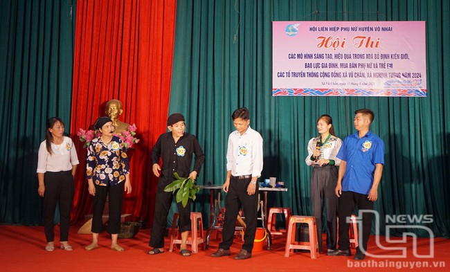 Thái Nguyên: Từng bước hạn chế các tệ nạn xã hội, bạo lực gia đình - Ảnh 1. Thái Nguyên: Từng bước hạn chế các tệ nạn xã hội, bạo lực gia đình - Ảnh 1.