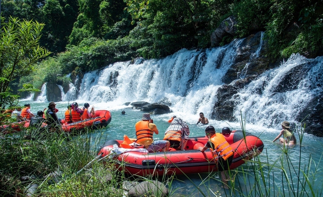 Đắk Lắk: Hoạt động du lịch trong 6 tháng đầu năm 2025 đạt nhiều kết quả - Ảnh 3. Đắk Lắk: Hoạt động du lịch trong 6 tháng đầu năm 2025 đạt nhiều kết quả - Ảnh 3.