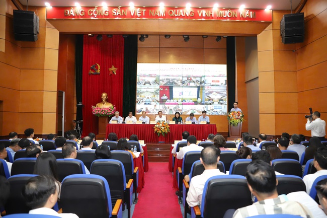 Hội nghị sơ kết công tác 6 tháng đầu năm và triển khai nhiệm vụ công tác 6 tháng cuối năm của Bộ VHTTDL - Ảnh 1. Hội nghị sơ kết công tác 6 tháng đầu năm và triển khai nhiệm vụ công tác 6 tháng cuối năm của Bộ VHTTDL - Ảnh 1.
