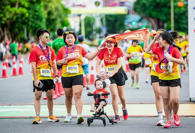Quảng Trị: Dự kiến gần 3000 VĐV tham gia các giải chạy marathon và giải Aqua Warriors - Ảnh 2. Quảng Trị: Dự kiến gần 3000 VĐV tham gia các giải chạy marathon và giải Aqua Warriors - Ảnh 2.
