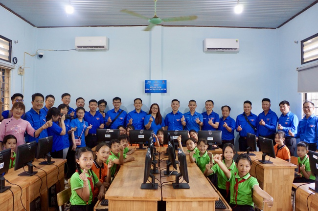 Đoàn Thanh niên Bộ VHTTDL phối hợp tổ chức chương trình Chiến dịch Thanh niên Tình nguyện Hè - Ảnh 1. Đoàn Thanh niên Bộ VHTTDL phối hợp tổ chức chương trình Chiến dịch Thanh niên Tình nguyện Hè - Ảnh 1.