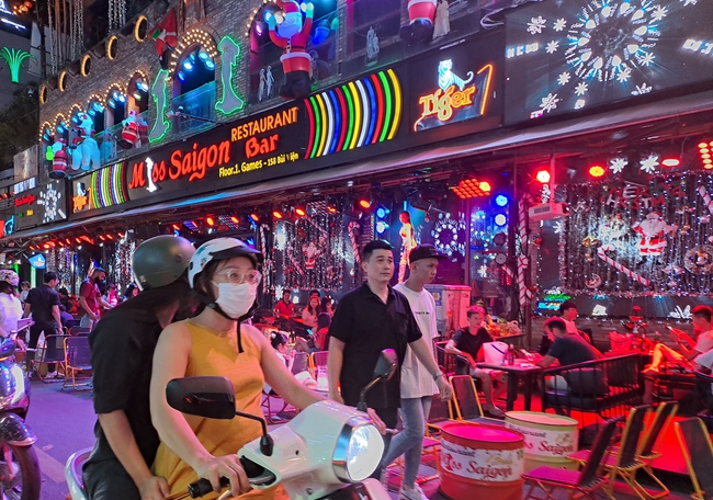 TP.HCM: Phát triển sản phẩm du lịch văn hóa, lịch sử trên địa bàn Thành phố - Ảnh 1. TP.HCM: Phát triển sản phẩm du lịch văn hóa, lịch sử trên địa bàn Thành phố - Ảnh 1.