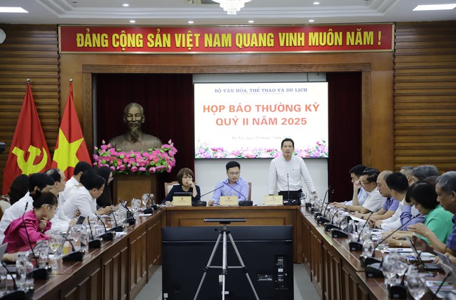 Cần thể chế hóa quy định về việc hạn chế hoạt động của nghệ sĩ vi phạm trên không gian mạng - Ảnh 1. Cần thể chế hóa quy định về việc hạn chế hoạt động của nghệ sĩ vi phạm trên không gian mạng - Ảnh 1.