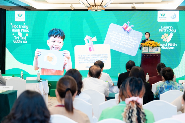 “Thân khỏe, Tâm sáng, Tuệ sâu” là ba yếu tố cốt lõi giúp trẻ phát triển - Ảnh 1. “Thân khỏe, Tâm sáng, Tuệ sâu” là ba yếu tố cốt lõi giúp trẻ phát triển - Ảnh 1.