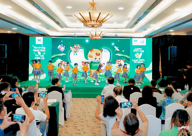 “Thân khỏe, Tâm sáng, Tuệ sâu” là ba yếu tố cốt lõi giúp trẻ phát triển bền vững - Ảnh 2. “Thân khỏe, Tâm sáng, Tuệ sâu” là ba yếu tố cốt lõi giúp trẻ phát triển bền vững - Ảnh 2.