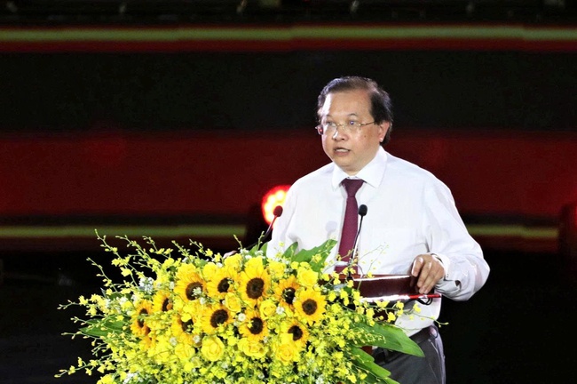 Chương trình nghệ thuật đặc biệt "Bản hùng ca bất diệt": Đất nước lời ru - Ảnh 2. Chương trình nghệ thuật đặc biệt "Bản hùng ca bất diệt": Đất nước lời ru - Ảnh 2.