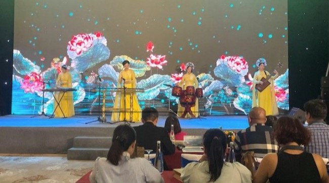 Giao lưu văn hóa, du lịch Việt Nam-Trung Quốc tại Hà Nội - Ảnh 2. Giao lưu văn hóa, du lịch Việt Nam-Trung Quốc tại Hà Nội - Ảnh 2.
