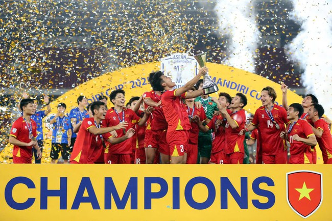 Tặng Bằng khen của Thủ tướng Chính phủ cho các tập thể và các cá nhân U23 Việt Nam - Ảnh 1.