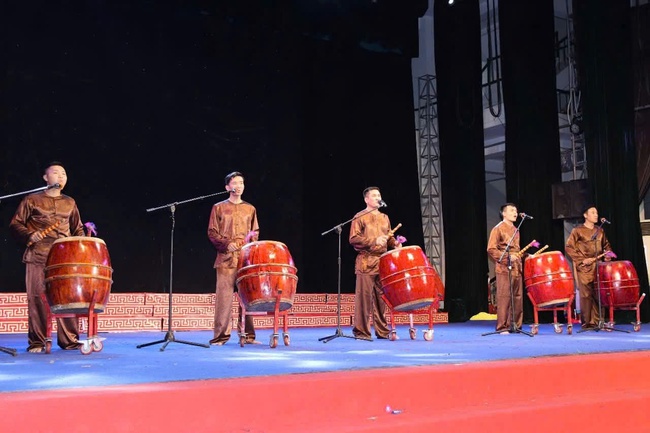 Hà Tĩnh và "Khúc tâm tình núi Hồng, sông La" - Ảnh 1. Hà Tĩnh và "Khúc tâm tình núi Hồng, sông La" - Ảnh 1.