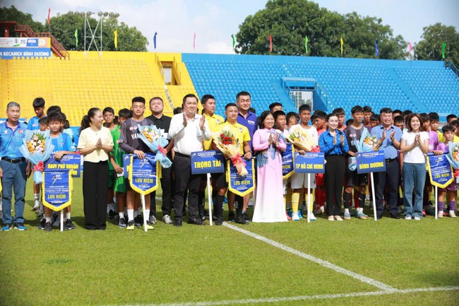 Khởi tranh Vòng chung kết Giải Bóng đá thiếu niên U13 toàn quốc Yamaha Cup 2025 - Ảnh 2. Khởi tranh Vòng chung kết Giải Bóng đá thiếu niên U13 toàn quốc Yamaha Cup 2025 - Ảnh 2.