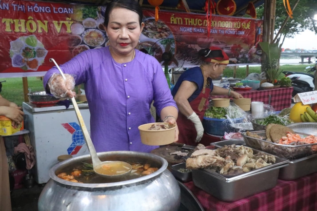 Huế có thêm 2 Di sản phi vật thể quốc gia - Ảnh 2. Huế có thêm 2 Di sản phi vật thể quốc gia - Ảnh 2.