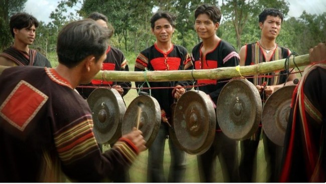 Giữ gìn, bảo tồn, phát huy các giá trị văn hóa - Ảnh 1. Giữ gìn, bảo tồn, phát huy các giá trị văn hóa - Ảnh 1.