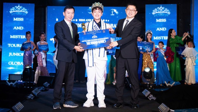 Thí sinh Việt Nam đăng quang Nam vương Du lịch Thanh thiếu niên Toàn cầu 2025 tại Thái Lan - Ảnh 1. Thí sinh Việt Nam đăng quang Nam vương Du lịch Thanh thiếu niên Toàn cầu 2025 tại Thái Lan - Ảnh 1.