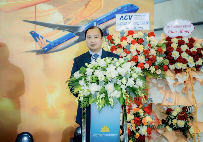 Vietnam Airlines đón hành khách thứ 350 triệu - Ảnh 3. Vietnam Airlines đón hành khách thứ 350 triệu - Ảnh 3.