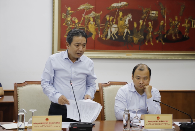 Bộ trưởng Nguyễn Văn Hùng chủ trì cuộc họp tập thể lãnh đạo Bộ VHTTDL về việc quán triệt, triển khai một số nhiệm vụ trọng tâm thời gian tới - Ảnh 5. Bộ trưởng Nguyễn Văn Hùng chủ trì cuộc họp tập thể lãnh đạo Bộ VHTTDL về việc quán triệt, triển khai một số nhiệm vụ trọng tâm thời gian tới - Ảnh 5.