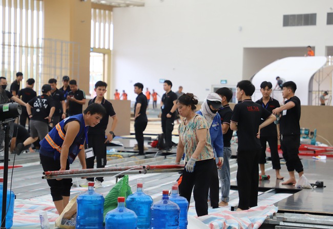 Gấp rút hoàn thiện các hạng mục Triển lãm thành tựu Đất nước nhân dịp 80 năm Quốc khánh - Ảnh 5.