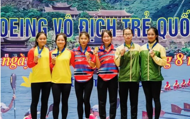 Khởi tranh Giải Đua thuyền Truyền thống vô địch quốc gia năm 2025 tại TP.HCM - Ảnh 2. Khởi tranh Giải Đua thuyền Truyền thống vô địch quốc gia năm 2025 tại TP.HCM - Ảnh 2.
