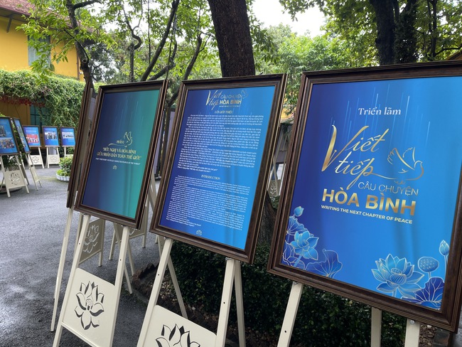 (Chùm ảnh) Khu Di tích Chủ tịch Hồ Chí Minh khai mạc các triển lãm, trưng bày chuyên đề trong chuỗi hoạt động kỷ niệm 80 năm Cách mạng Tháng Tám và Quốc khánh 2/9 - Ảnh 9.