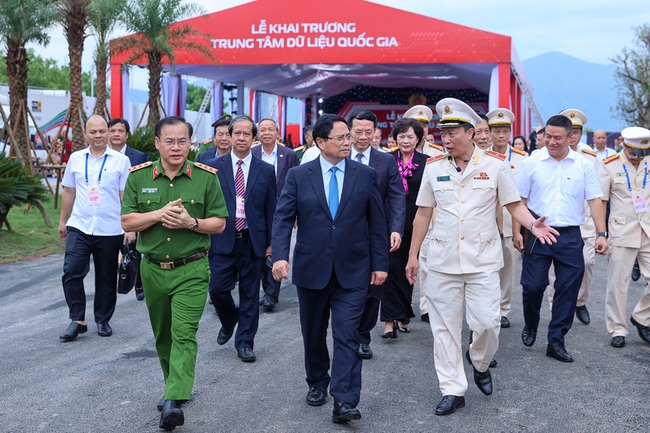 Thủ tướng: Trung tâm Dữ liệu quốc gia phải là "trái tim" của chuyển đổi số - Ảnh 1. Thủ tướng: Trung tâm Dữ liệu quốc gia phải là "trái tim" của chuyển đổi số - Ảnh 1.