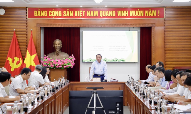 Bộ trưởng Nguyễn Văn Hùng: Dự thảo Nghị quyết của Bộ Chính trị về Chấn hưng và phát triển văn hóa Việt Nam trong kỷ nguyên mới mang tính hành động cao - Ảnh 1.