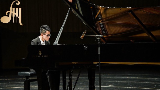 Tài năng piano trẻ Việt Nam giành giải Đặc biệt tại QingYin Award 2025 - Ảnh 1. Tài năng piano trẻ Việt Nam giành giải Đặc biệt tại QingYin Award 2025 - Ảnh 1.