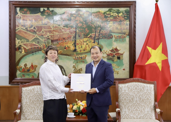Thứ trưởng Thường trực Lê Hải Bình tiếp Tổng Thư ký Liên minh Mạng lưới Điện ảnh châu Á Lorna Tee - Ảnh 5.
