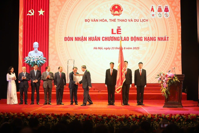 Tổng Bí thư Tô Lâm giao 10 nhiệm vụ quan trọng cho Ngành Văn hóa - Ảnh 5. Tổng Bí thư Tô Lâm giao 10 nhiệm vụ quan trọng cho Ngành Văn hóa - Ảnh 5.