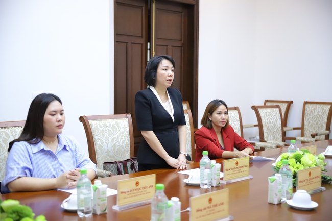 Bộ VHTTDL ký kết Biên bản ghi nhớ với AgriS, trao tặng nước uống dinh dưỡng, chất lượng cao phục vụ Đại lễ kỷ niệm 80 năm Cách mạng Tháng Tám và Quốc khánh 2/9 - Ảnh 2. Bộ VHTTDL ký kết Biên bản ghi nhớ với AgriS, trao tặng nước uống dinh dưỡng, chất lượng cao phục vụ Đại lễ kỷ niệm 80 năm Cách mạng Tháng Tám và Quốc khánh 2/9 - Ảnh 2.