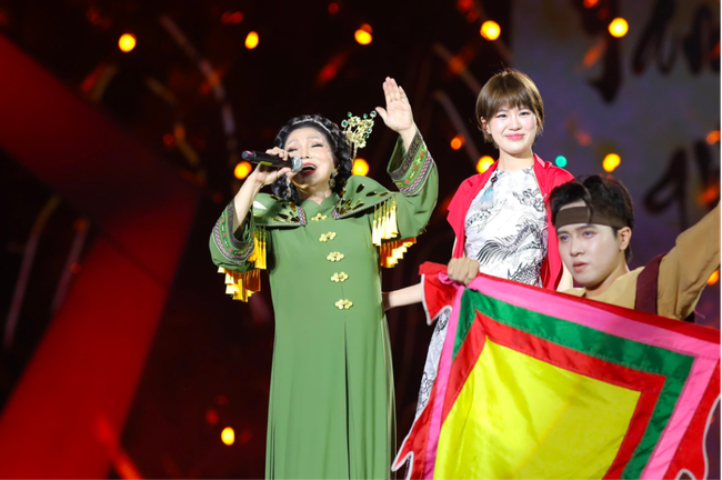 Đêm nhạc hành trình tự hào: “Khi Tổ quốc gọi tên mình - Ảnh 4. Đêm nhạc hành trình tự hào: “Khi Tổ quốc gọi tên mình - Ảnh 4.