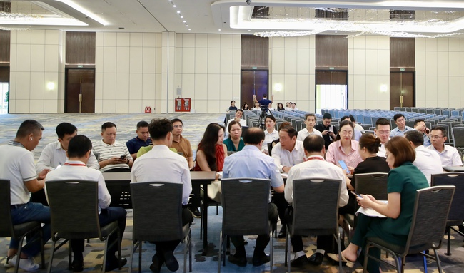 Bộ trưởng Nguyễn Văn Hùng kiểm tra tiến độ Triển lãm thành tựu Đất nước nhân dịp 80 năm Ngày Quốc khánh - Ảnh 12. Bộ trưởng Nguyễn Văn Hùng kiểm tra tiến độ Triển lãm thành tựu Đất nước nhân dịp 80 năm Ngày Quốc khánh - Ảnh 12.