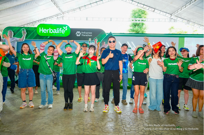 Năm thứ tư liên tiếp Herbalife Việt Nam đồng hành cùng giải chạy VnExpress Marathon Nha Trang để khuyến khích tập luyện thể dục thể thao thường xuyên - Ảnh 6. Năm thứ tư liên tiếp Herbalife Việt Nam đồng hành cùng giải chạy VnExpress Marathon Nha Trang để khuyến khích tập luyện thể dục thể thao thường xuyên - Ảnh 6.