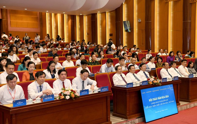 Quảng Ninh: Tổ chức Hội nghị tuyên dương các điển hình tiên tiến giai đoạn 2020-2025 - Ảnh 1. Quảng Ninh: Tổ chức Hội nghị tuyên dương các điển hình tiên tiến giai đoạn 2020-2025 - Ảnh 1.
