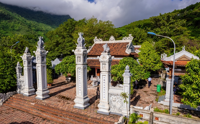 Đền Thánh Mẫu Liễu Hạnh – điểm hẹn tâm linh nơi Đèo Ngang - Ảnh 2. Đền Thánh Mẫu Liễu Hạnh – điểm hẹn tâm linh nơi Đèo Ngang - Ảnh 2.