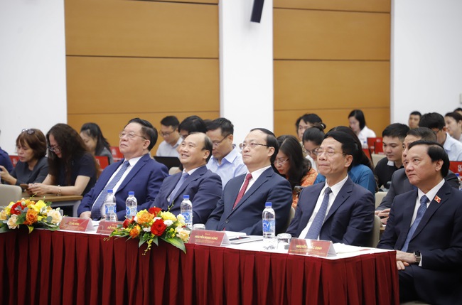 Khai trương Trung tâm Báo chí Lễ kỷ niệm 80 năm Ngày Quốc khánh - Ảnh 2. Khai trương Trung tâm Báo chí Lễ kỷ niệm 80 năm Ngày Quốc khánh - Ảnh 2.
