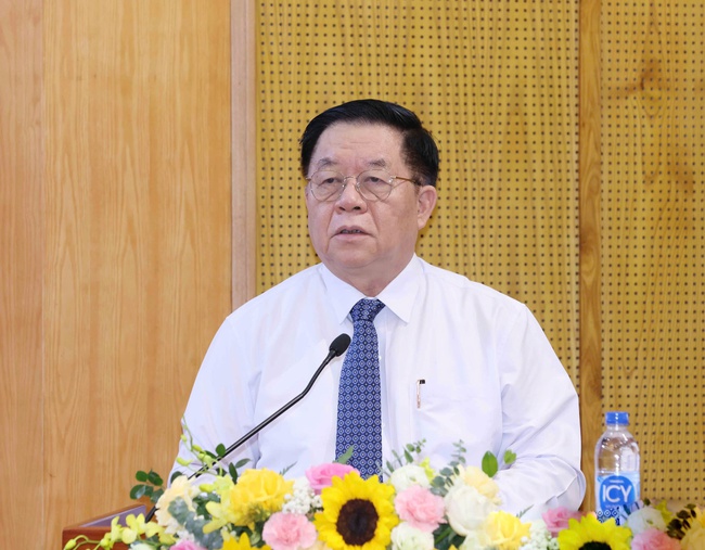 Xây dựng ngành xuất bản thành một ngành kinh tế - công nghiệp văn hóa mũi nhọn của đất nước - Ảnh 4. Xây dựng ngành xuất bản thành một ngành kinh tế - công nghiệp văn hóa mũi nhọn của đất nước - Ảnh 4.