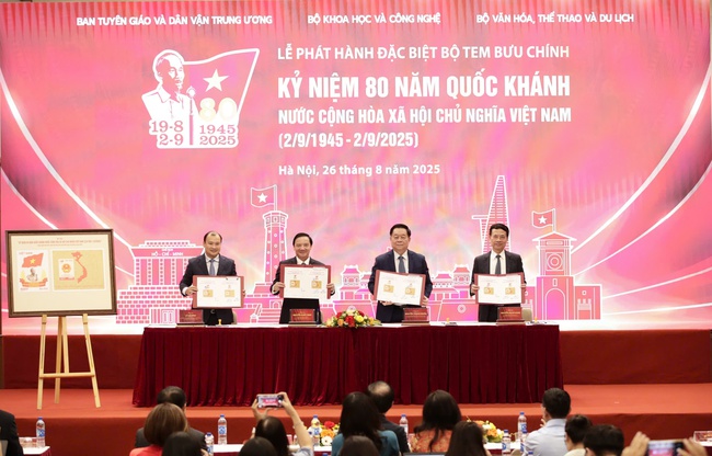 Phát hành đặc biệt bộ tem bưu chính Kỷ niệm 80 năm Quốc khánh  - Ảnh 4.