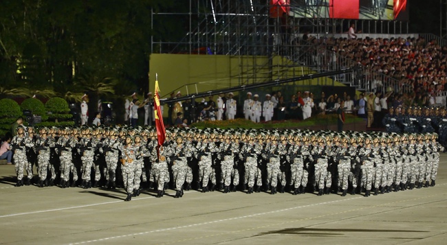 Sơ duyệt cấp Nhà nước Lễ kỷ niệm, diễu binh, diễu hành 80 năm Cách mạng tháng Tám và Quốc khánh 2/9 - Ảnh 15. Sơ duyệt cấp Nhà nước Lễ kỷ niệm, diễu binh, diễu hành 80 năm Cách mạng tháng Tám và Quốc khánh 2/9 - Ảnh 15.