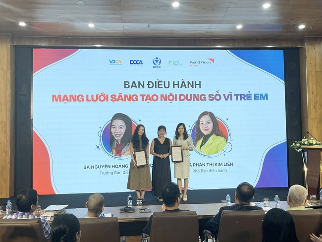 Ra mắt Mạng lưới Sáng tạo Nội dung số Vì trẻ em: Bảo vệ trẻ em trên không gian số - Ảnh 1. Ra mắt Mạng lưới Sáng tạo Nội dung số Vì trẻ em: Bảo vệ trẻ em trên không gian số - Ảnh 1.