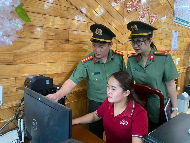 An ninh du lịch Lào Cai: Vững chắc để phát triển bền vững - Ảnh 1. An ninh du lịch Lào Cai: Vững chắc để phát triển bền vững - Ảnh 1.