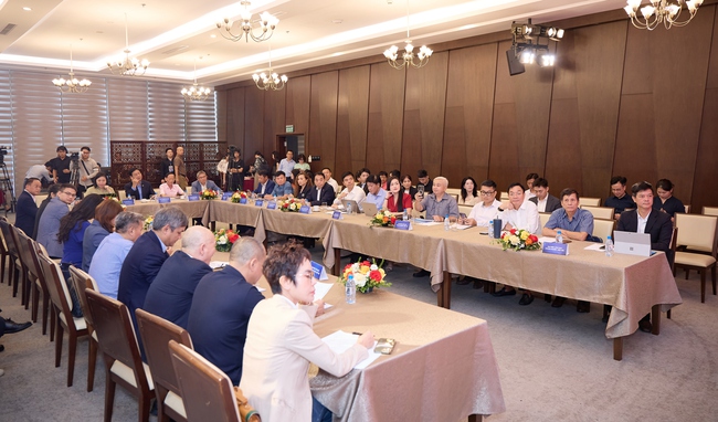 Hàng không, Du lịch sẽ là một trong các nhóm nội dung trong mô hình Toàn cảnh kinh tế tư nhân Việt Nam - Ảnh 3. Hàng không, Du lịch sẽ là một trong các nhóm nội dung trong mô hình Toàn cảnh kinh tế tư nhân Việt Nam - Ảnh 3.