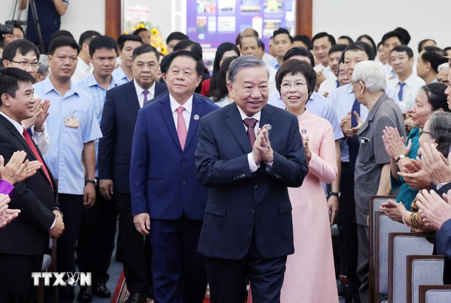 Tổng Bí thư Tô Lâm: Nâng tầm vị thế của Thông tấn xã Việt Nam là hãng thông tấn có uy tín trong khu vực - Ảnh 1.
